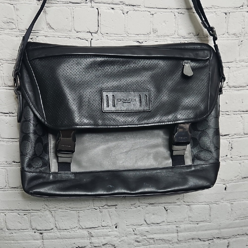 Coach Black Gray Leather Messenger Bag Large